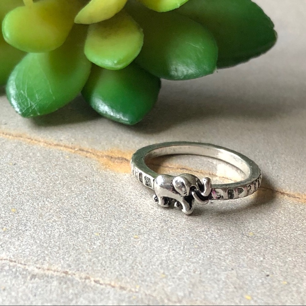 Tiny Dainty Silver Elephant Minimalist Boho Ring 7 - Picture 7 of 8